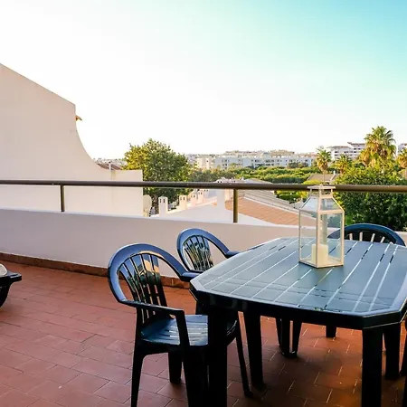 Immaculate 1-bed In Apartamento Albufeira